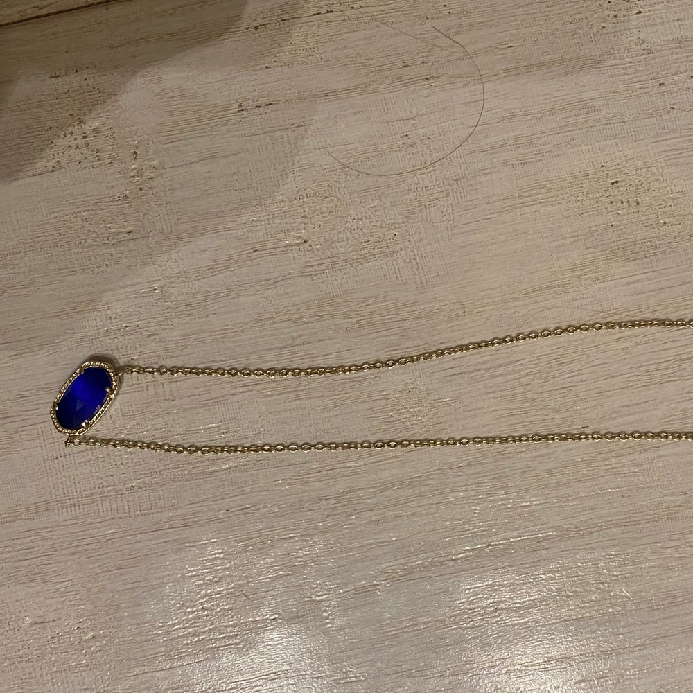 blue kendra scott necklace